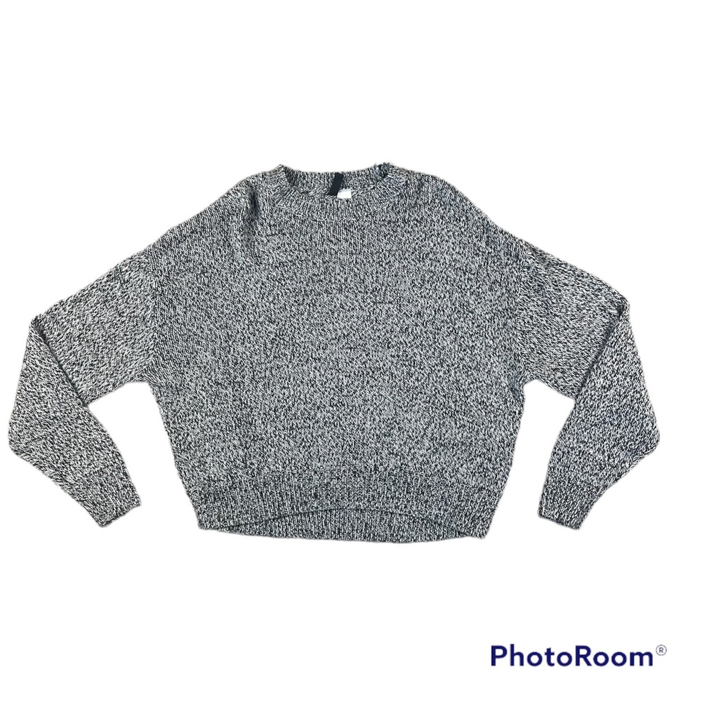 H&M Divided Women’s Medium Gray Static Knit Pullover Crop Sweater